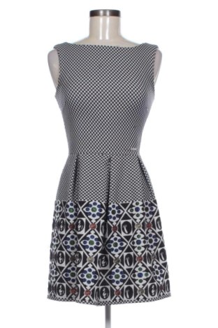Φόρεμα Miss Chic, Μέγεθος S, Χρώμα Πολύχρωμο, Τιμή 14,00 €, #137006811