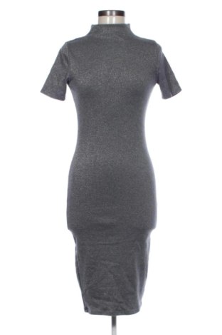 Kleid Pull&Bear, Größe M, Farbe Silber, Preis 11,00 €, #137009910