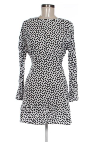 Kleid Sinsay, Größe M, Farbe Mehrfarbig, Preis 7,05 €, #137012656