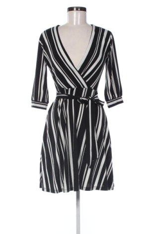 Рокля H&M, Размер XS, Цвят Многоцветен, Цена 10,00 €, #137013551