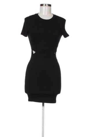 Φόρεμα Bershka, Μέγεθος S, Χρώμα Μαύρο, Τιμή 10,99 €, #137020485