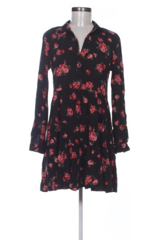 Kleid Stradivarius, Größe M, Farbe Mehrfarbig, Preis € 10,99, #137044531