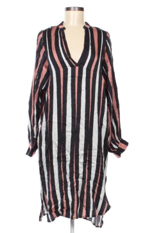Rochie Summum Woman, Mărime M, Culoare Multicolor, Preț 72,99 Lei, #137054034