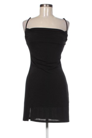 Šaty  Pull&Bear, Veľkosť S, Farba Čierna, Cena  6,95 €, #137056927