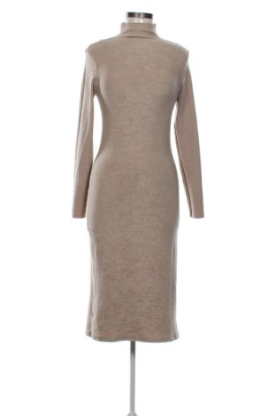 Rochie Stradivarius, Mărime M, Culoare Bej, Preț 117,72 Lei, #136969565