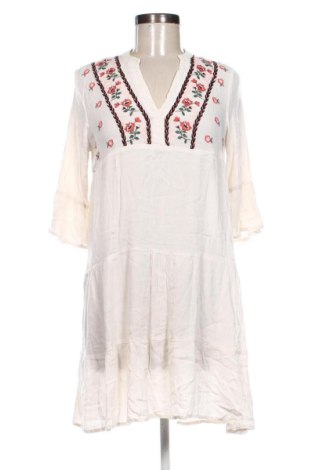 Sukienka Vero Moda, Rozmiar XS, Kolor ecru, Cena 59,27 zł, #137004012