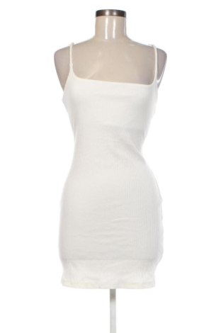 Φόρεμα Bershka, Μέγεθος M, Χρώμα Εκρού, Τιμή 15,99 €, #137062000