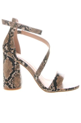 Сандали Zapatos, Размер 40, Цвят Многоцветен, Цена 33,34 €, #136995536