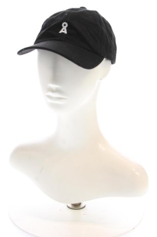 Шапка Armedangels, Цвят Черен, Цена 32,21 €, #137030633