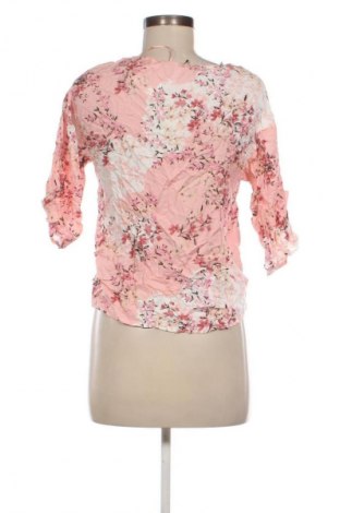 Dámská halenka Colloseum, Velikost S, Barva Vícebarevné, Cena  49,00 Kč