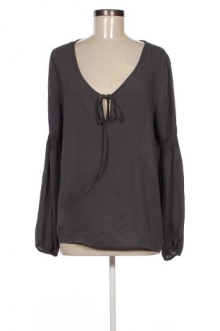 Dámská halenka Forever 21, Velikost L, Barva Šedá, Cena  49,00 Kč