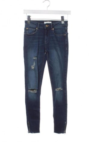 Dámske džínsy  Mango, Veľkosť XS, Farba Modrá, Cena  9,96 €