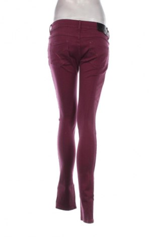 Dámské džíny  Tally Weijl, Velikost M, Barva Fialová, Cena  179,00 Kč