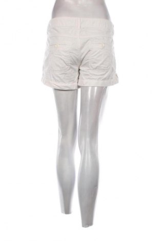Дамски къс панталон Clockhouse, Размер L, Цвят Бял, Цена 2,04 €