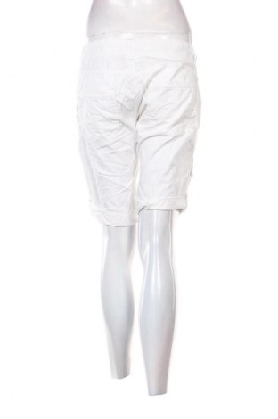 Дамски къс панталон Esprit, Размер M, Цвят Бял, Цена 3,06 €