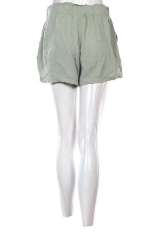 Дамски къс панталон Primark, Размер M, Цвят Зелен, Цена 2,04 €