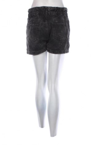 Damskie szorty Reserved, Rozmiar S, Kolor Czarny, Cena 23,56 zł