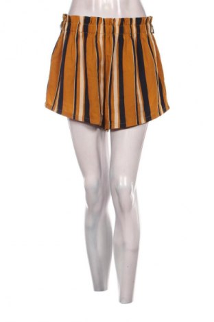 Дамски къс панталон SHEIN, Размер L, Цвят Многоцветен, Цена 2,04 €