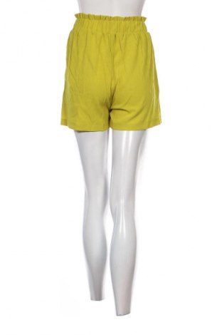 Дамски къс панталон Trendyol, Размер S, Цвят Зелен, Цена 4,09 €