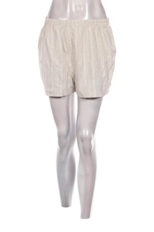 Дамски къс панталон Trendyol, Размер M, Цвят Бежов, Цена 6,13 €