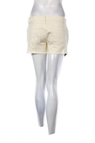 Дамски къс панталон Unbranded, Размер M, Цвят Жълт, Цена 2,04 €