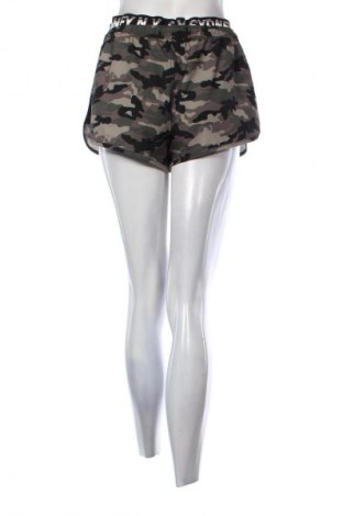Dámské kraťasy  Unbranded, Velikost M, Barva Vícebarevné, Cena  109,00 Kč