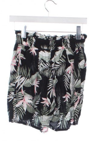 Дамски къс панталон Vero Moda, Размер XS, Цвят Многоцветен, Цена 2,04 €