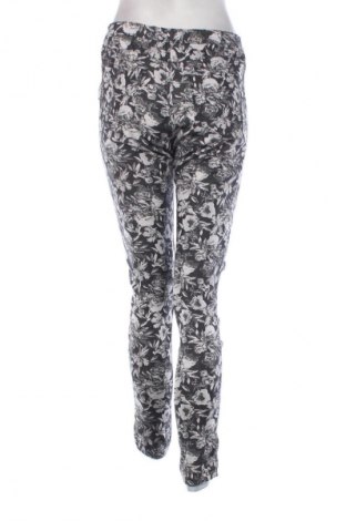 Dámské kalhoty  H&M, Velikost M, Barva Vícebarevné, Cena  59,00 Kč