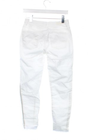 Női nadrág Opus, Méret S, Szín Fehér, Ár 1 719 Ft