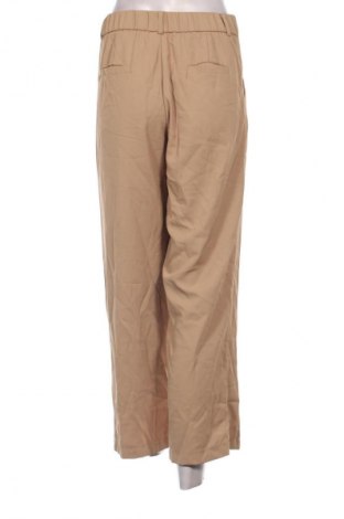 Дамски панталон Unbranded, Размер M, Цвят Бежов, Цена 2,04 €