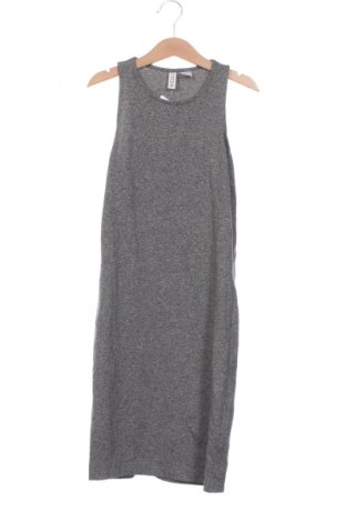 Дамски потник H&M Divided, Размер XS, Цвят Сив, Цена 2,04 €