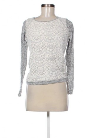 Дамски пуловер Bershka, Размер S, Цвят Многоцветен, Цена 4,09 €