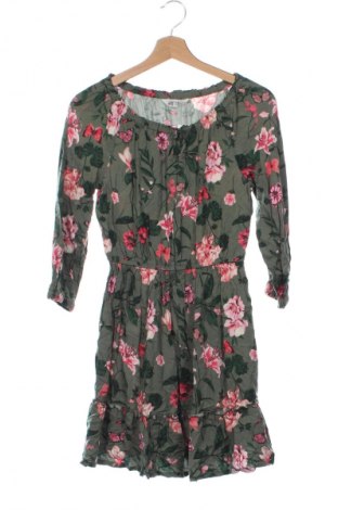 Детска рокля H&M, Размер 15-18y/ 170-176 см, Цвят Многоцветен, Цена 2,04 €