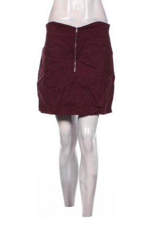 Пола - панталон Unbranded, Размер L, Цвят Червен, Цена 2,04 €