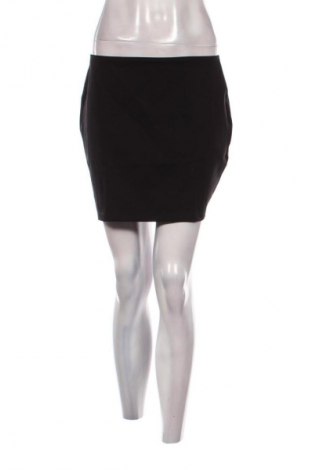 Пола About You, Размер L, Цвят Черен, Цена 4,09 €