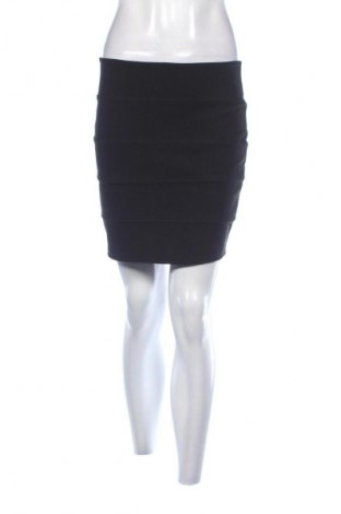 Пола Amisu, Размер M, Цвят Черен, Цена 4,60 €