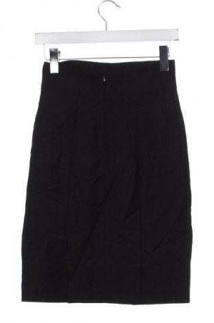 Пола Andrews, Размер XS, Цвят Черен, Цена 2,04 €