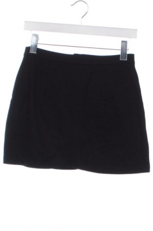 Пола Bershka, Размер XS, Цвят Черен, Цена 2,04 €