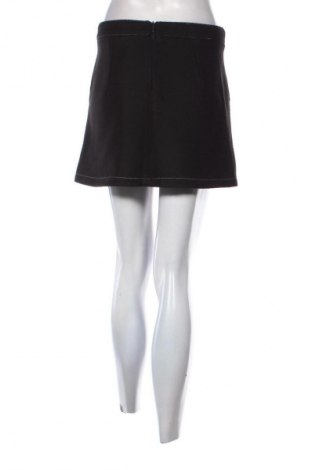 Пола Bershka, Размер S, Цвят Черен, Цена 2,55 €