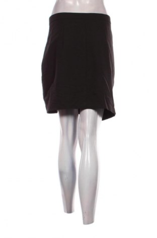 Пола Bik Bok, Размер M, Цвят Черен, Цена 2,04 €