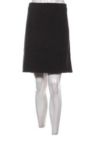 Пола C&A, Размер XL, Цвят Черен, Цена 2,04 €