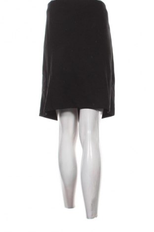 Пола C&A, Размер XL, Цвят Черен, Цена 2,04 €