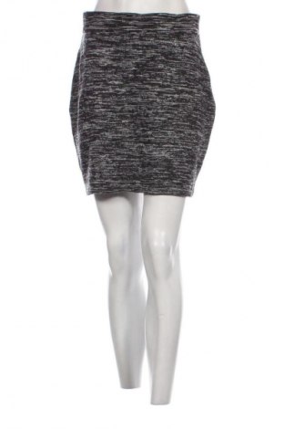 Пола Chillytime, Размер M, Цвят Черен, Цена 2,04 €