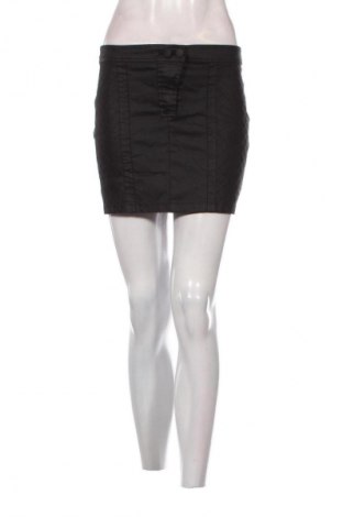 Пола Clockhouse, Размер S, Цвят Черен, Цена 2,04 €