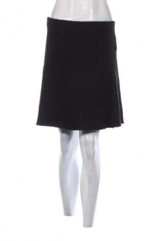 Пола Edited, Размер L, Цвят Черен, Цена 3,57 €