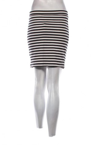 Пола F&F, Размер M, Цвят Многоцветен, Цена 2,04 €