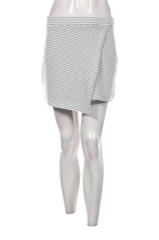 Пола Fb Sister, Размер S, Цвят Многоцветен, Цена 2,04 €