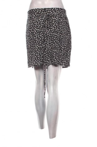 Пола Fb Sister, Размер L, Цвят Многоцветен, Цена 2,04 €