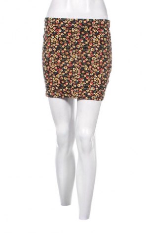 Пола Fb Sister, Размер M, Цвят Многоцветен, Цена 2,04 €