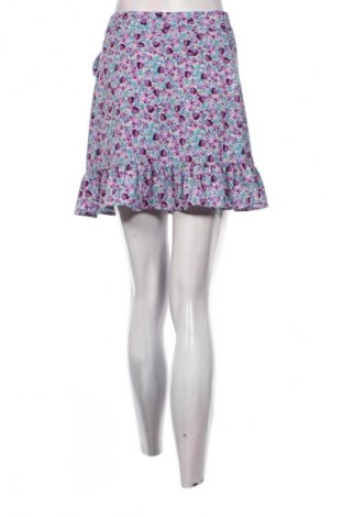 Пола Fb Sister, Размер M, Цвят Многоцветен, Цена 2,04 €